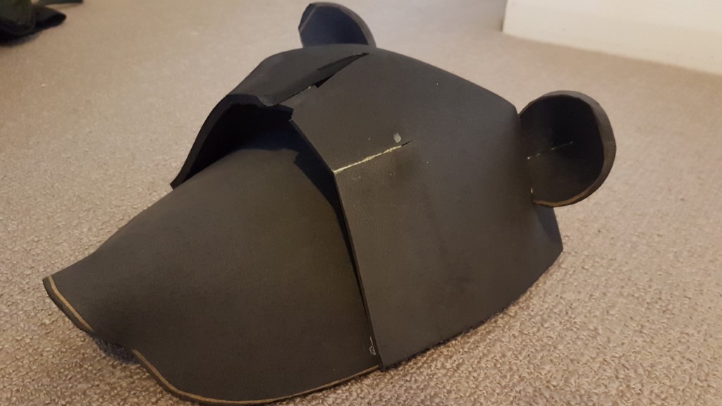 Side view of the foam bear head