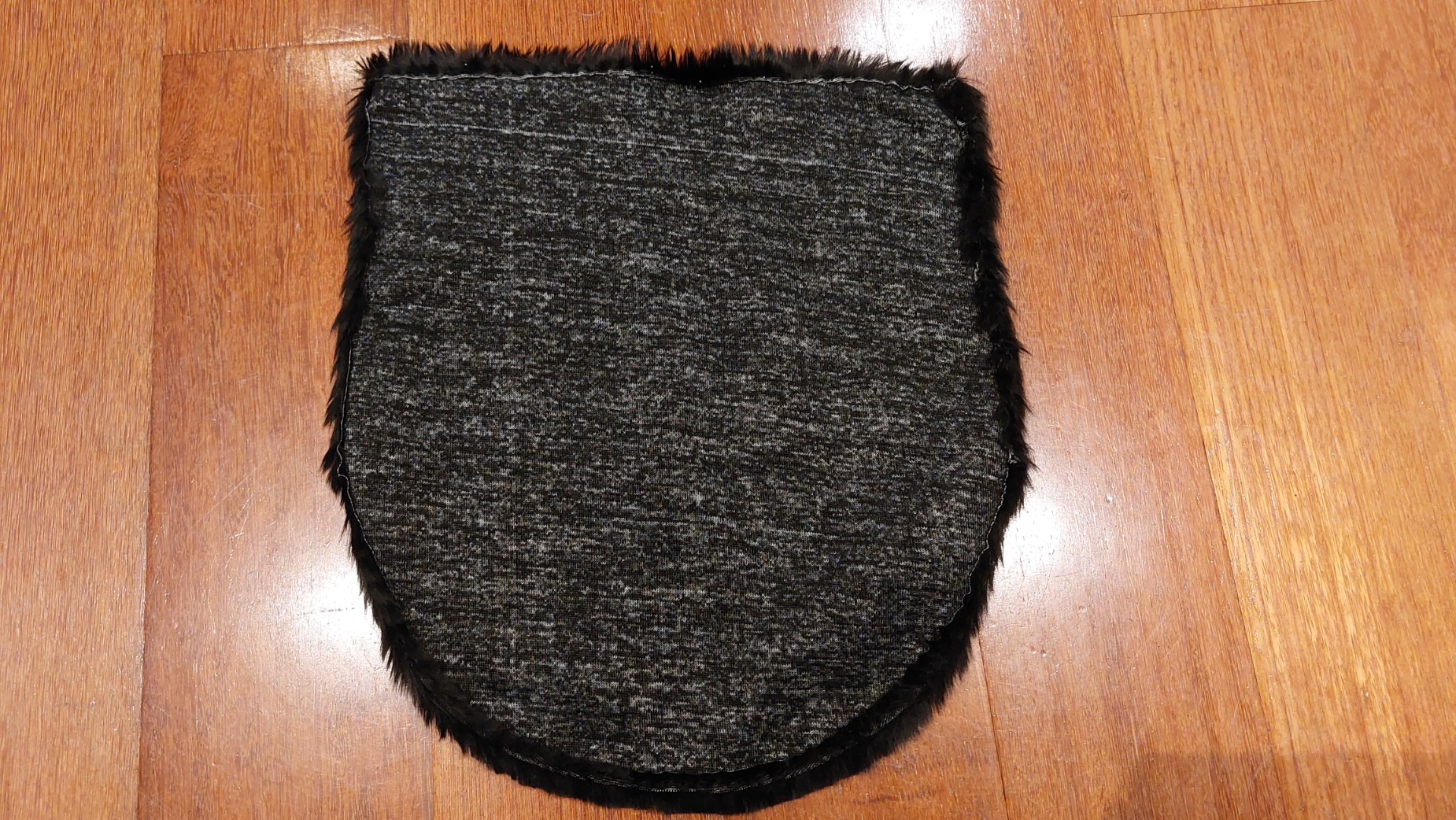 Fur side detail back